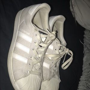 Gray and white adidas shoe size 8